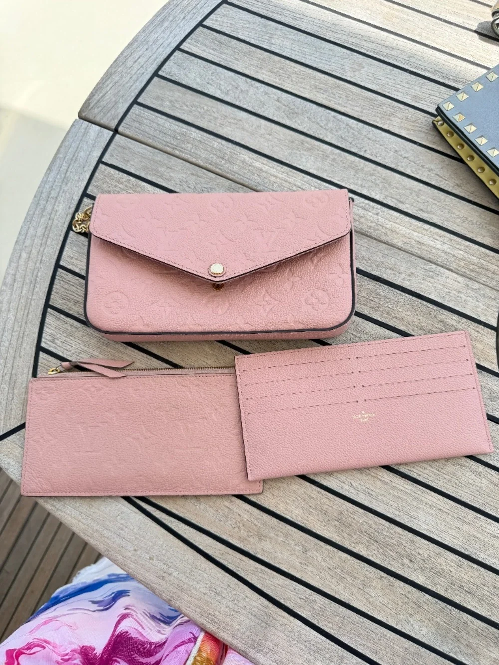 SOLD Louis Vuitton Empreinte Pochette Felicie Chain Wallet Rose Poudre Pre-Owned - Picture 1 of 10
